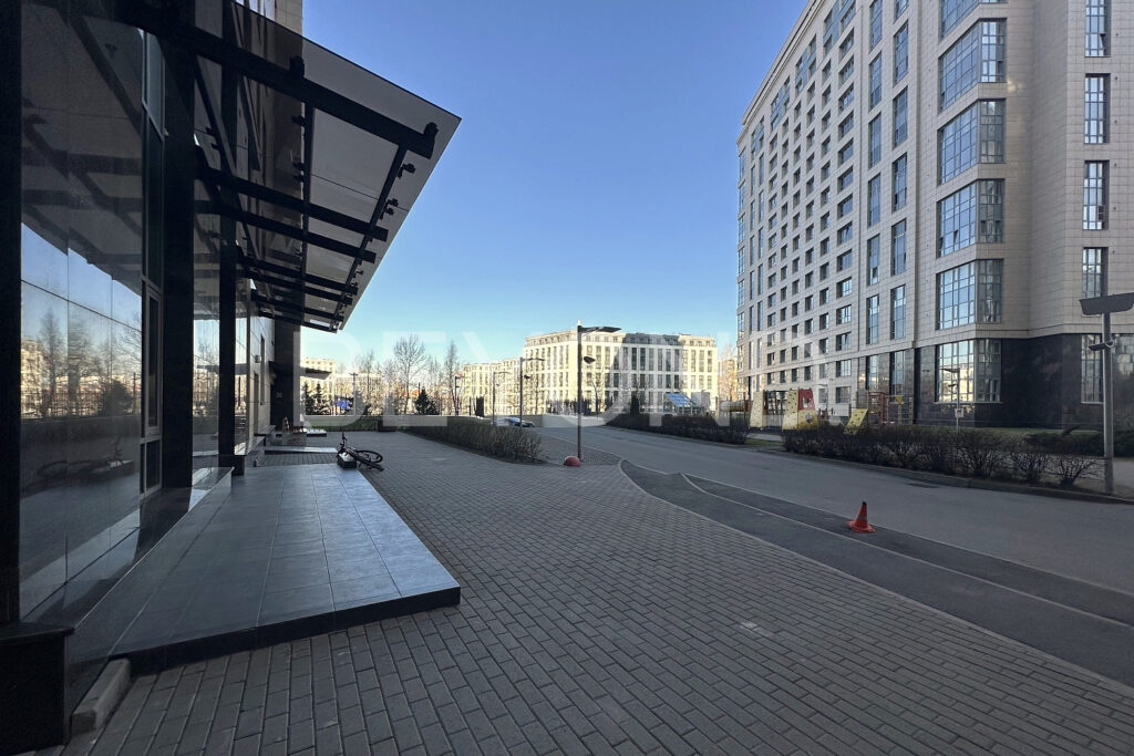Просторная территория Riverside с контролем доступа