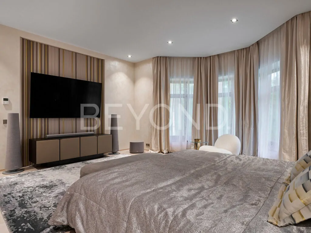 Мастер-спальня на втором этаже