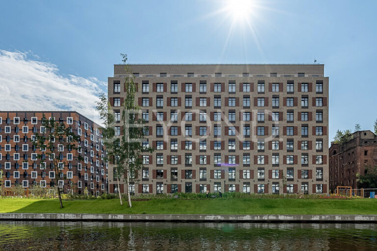 neva haus – зеркальная гладь воды и просторы дворца фото 4