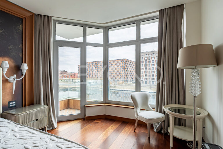 ждановская, 45 - вид на воду и интерьер от philippe starck фото 3