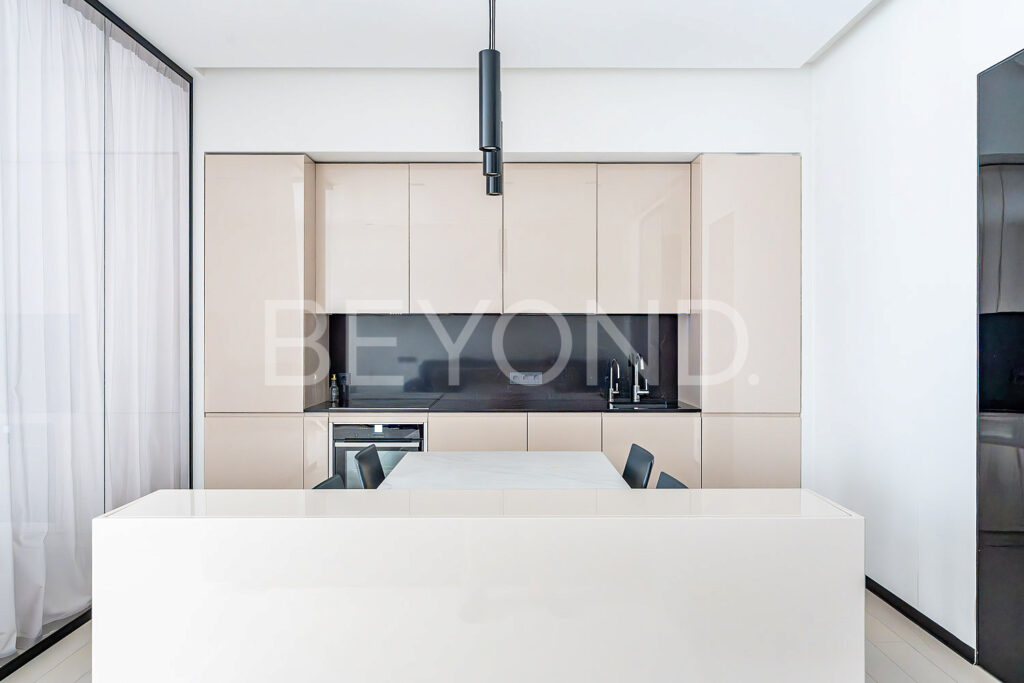 Кухня с техникой Miele