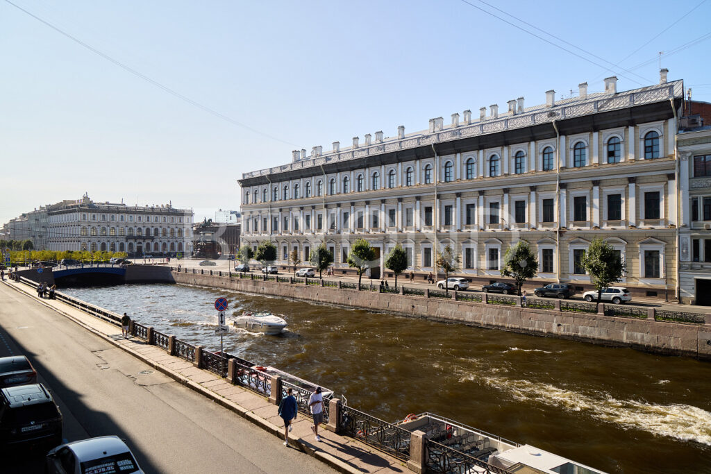 Вид из окна