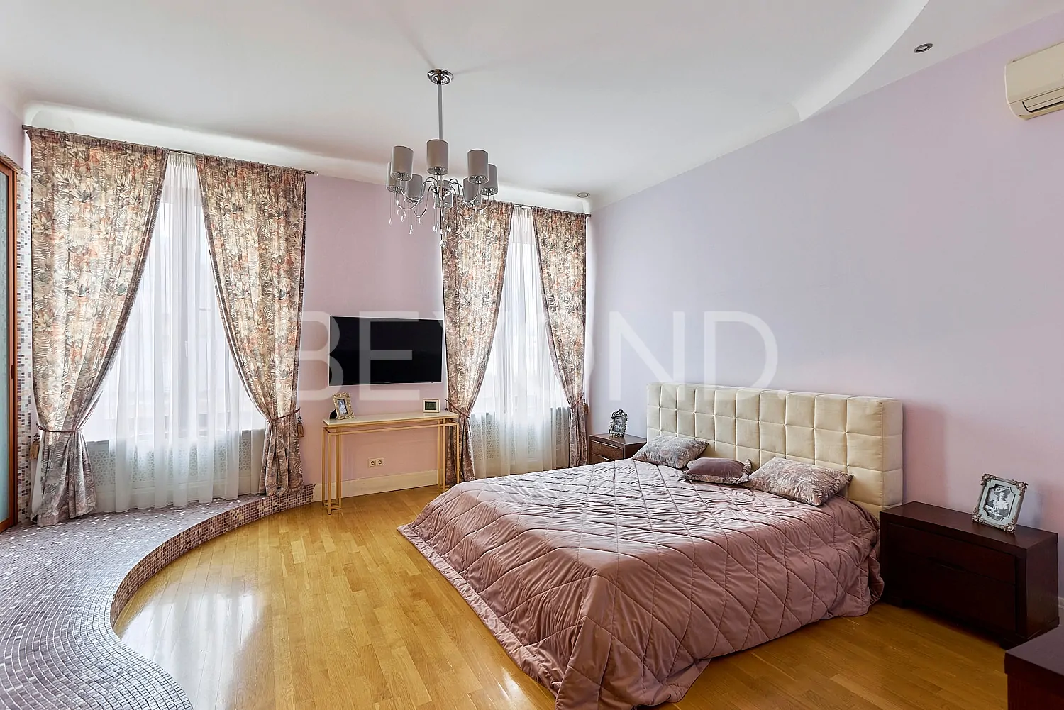 рубинштейна, 15-17 - центр светской жизни северной столицы фото 2