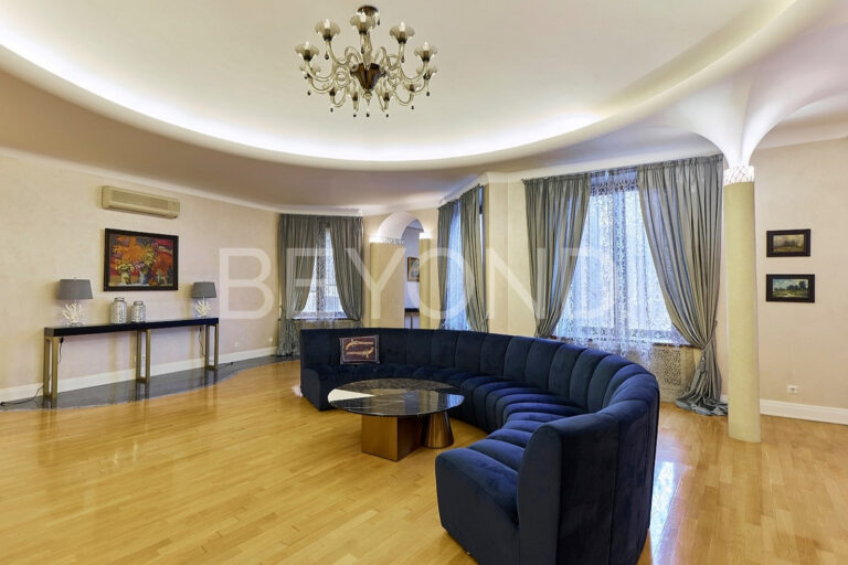 рубинштейна, 15-17 - центр светской жизни северной столицы фото 4