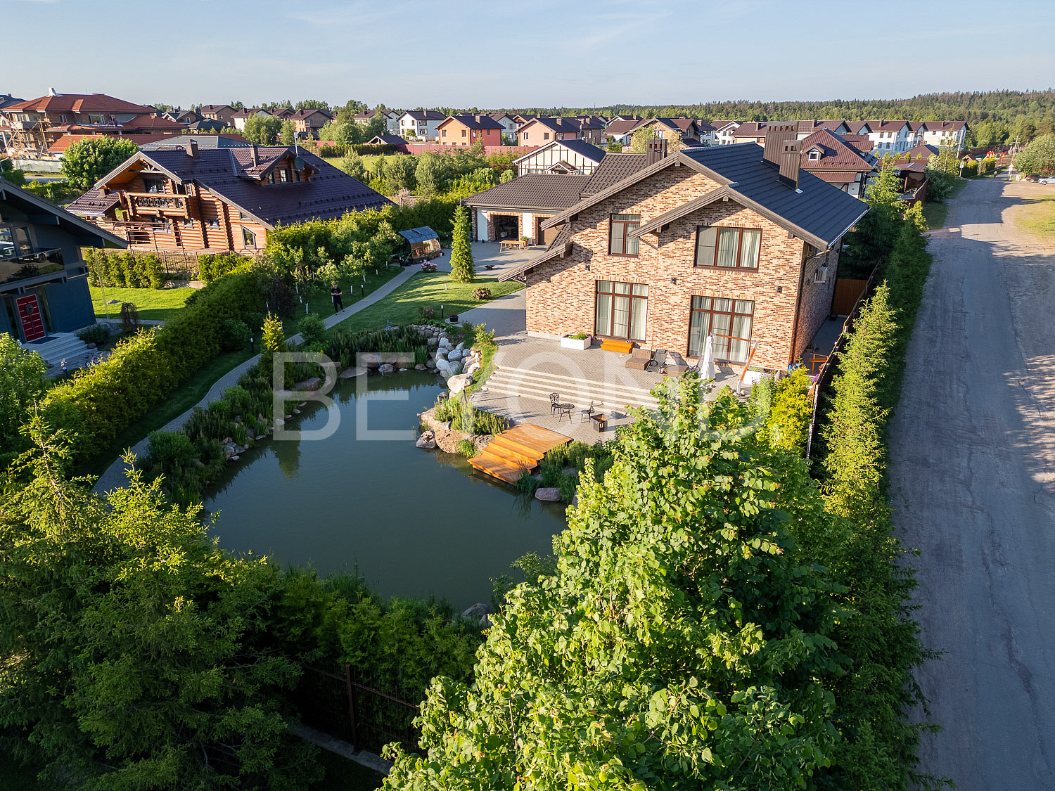 кп "малое симагино"- дом с собственным прудом фото 4
