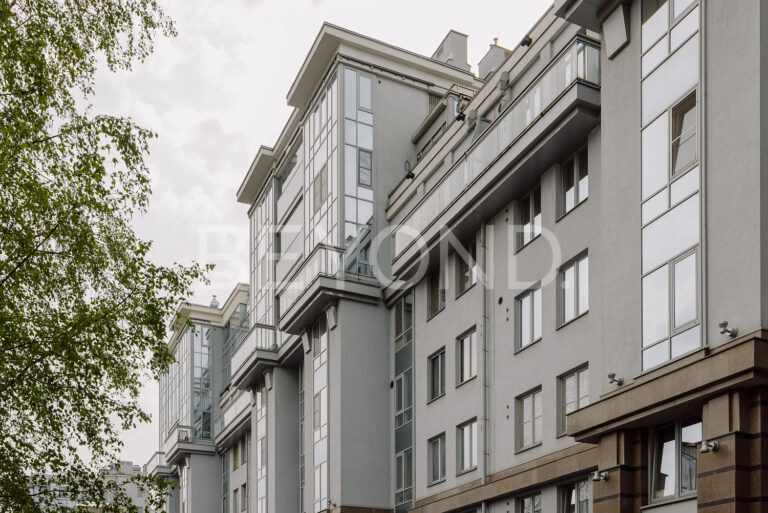 каменноостровский, 62 - двухсторонняя квартира в центре петроградской стороны фото 1