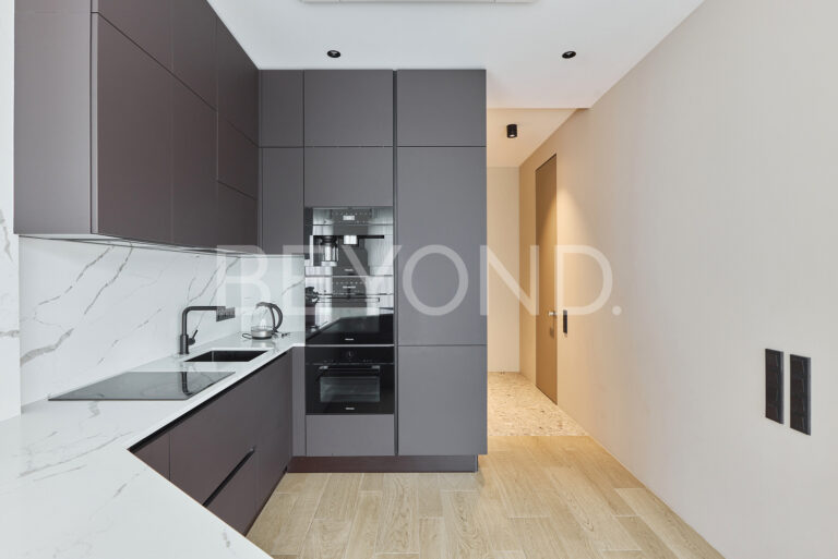 «премьер палас» - солнечная квартира с панорамой на воду фото 2