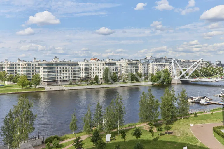 «премьер палас» - солнечная квартира с панорамой на воду фото 3