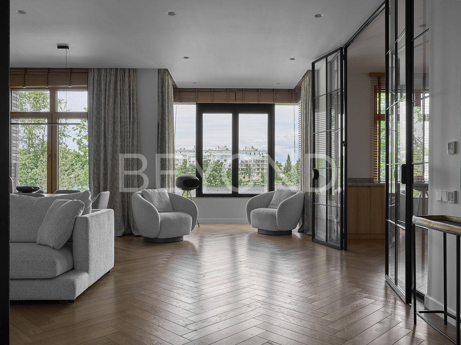 Neva Haus - cемейная квартира с видом на Малую Невку pic-1