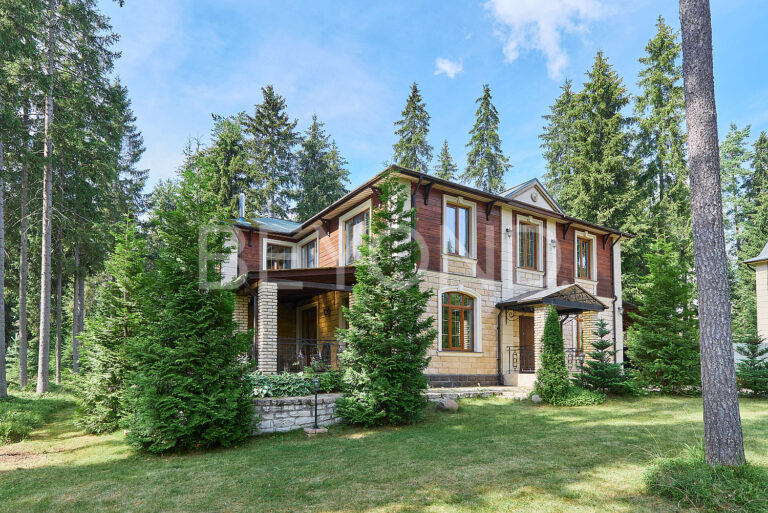 п. ленинское - дом с бассейном среди живописного ландшафта фото 2