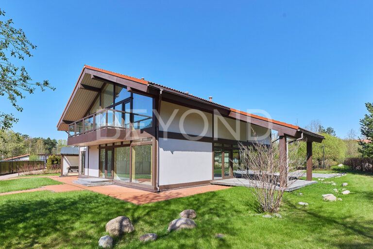 «резиденция солнечное» - дом в сердце курортного района фото 2