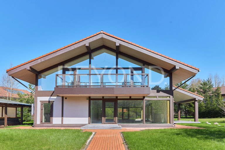 «резиденция солнечное» - дом в сердце курортного района фото 1