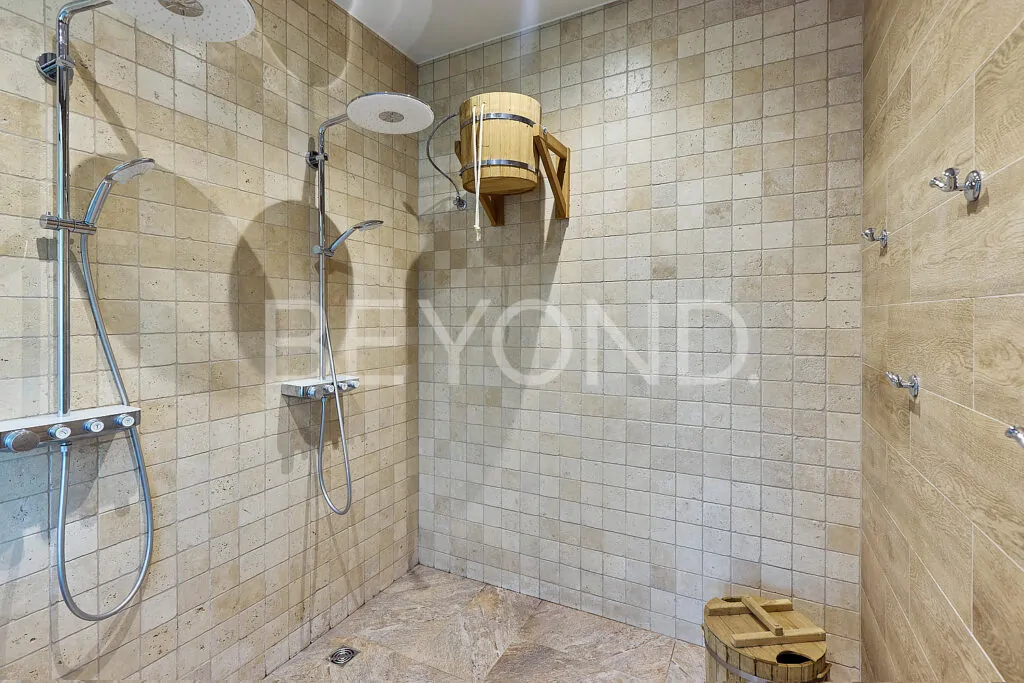 Душевая в SPA-зоне
