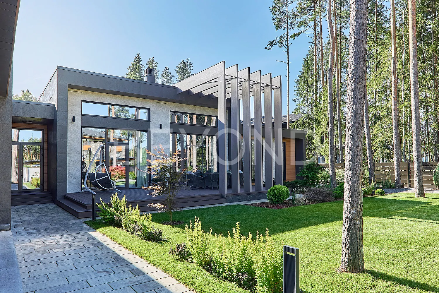 «охтинский парк» - баланс между комфортом, стилем и природой вблизи города фото 1