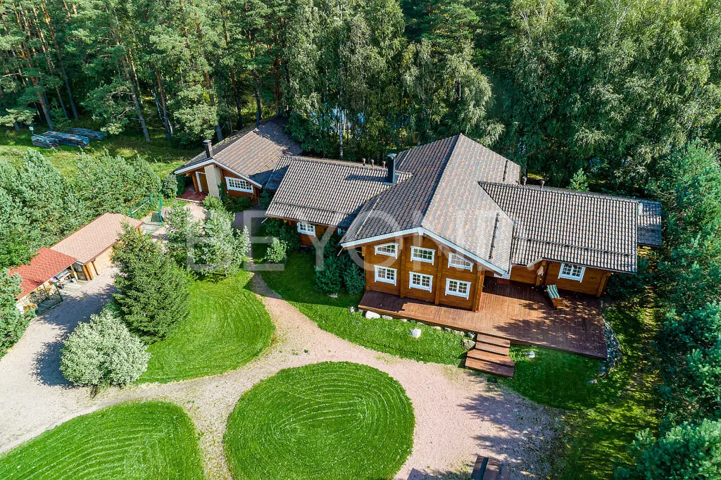 п. запорожское - дом из особо ценной породы алтайского кедра на первой линии р. бурная фото 2