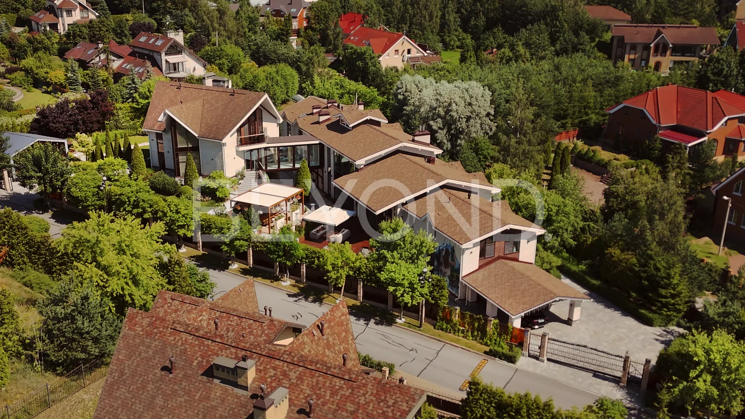 семейная резиденция с философским подходом к жизни фото 3