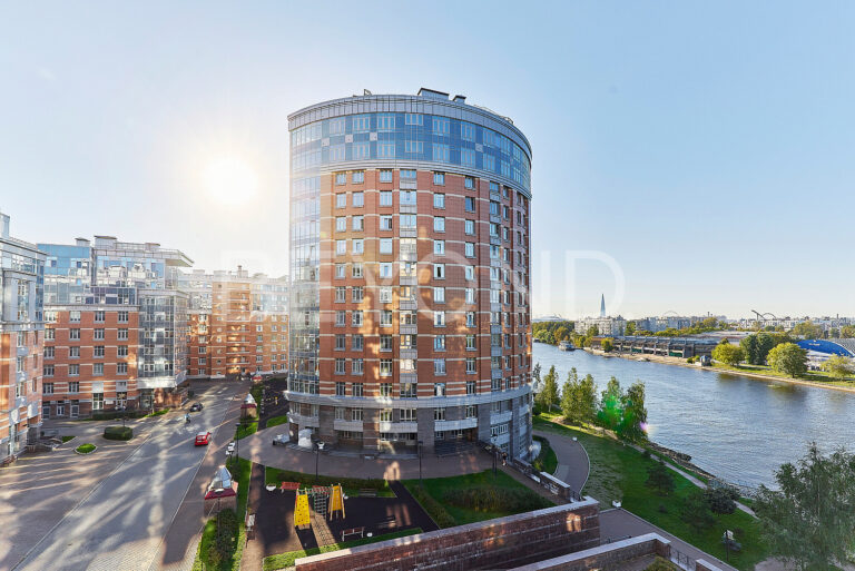 "премьер палас" - жизнь с видом на малую невку фото 5