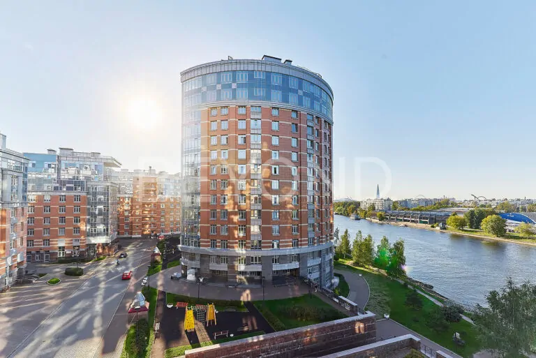 "премьер палас" - жизнь с видом на малую невку фото 5