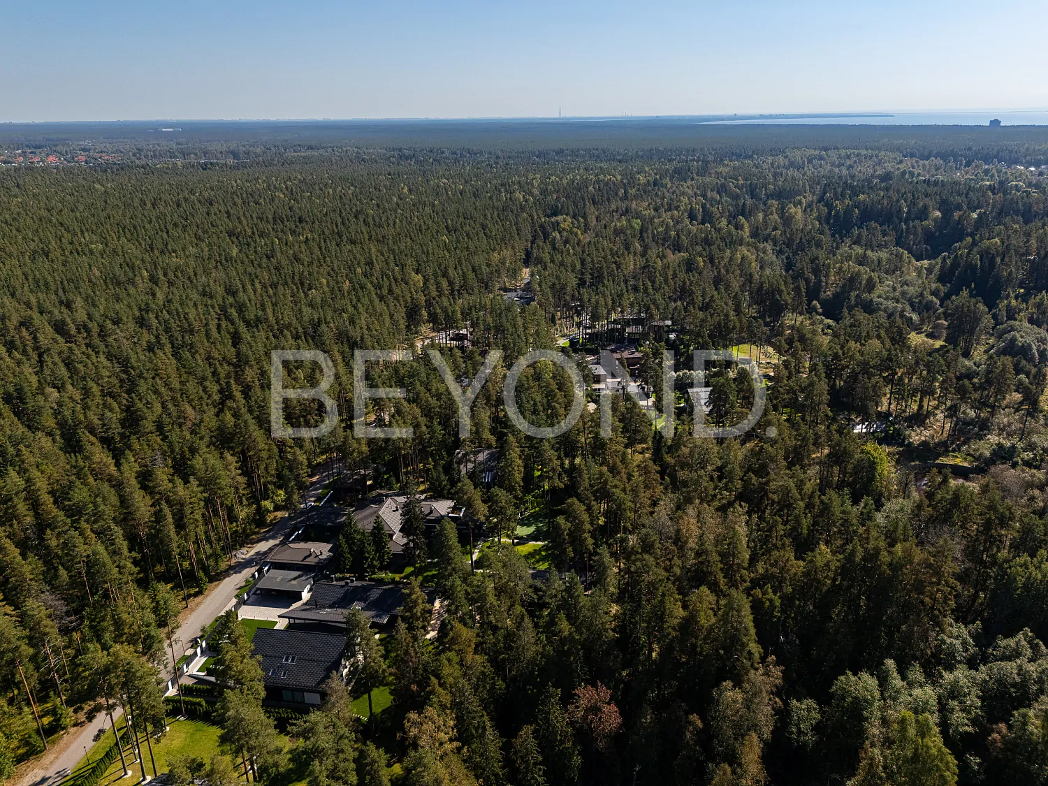 кп park paradise - резиденция с бассейном в стиле фахверк фото 3