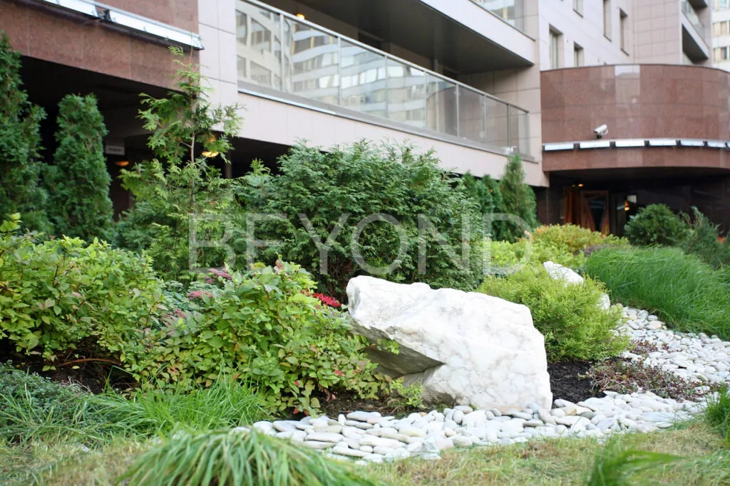 Ландшафтный дизайн во внутреннем дворе