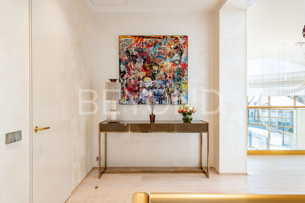 Холл второго этажа