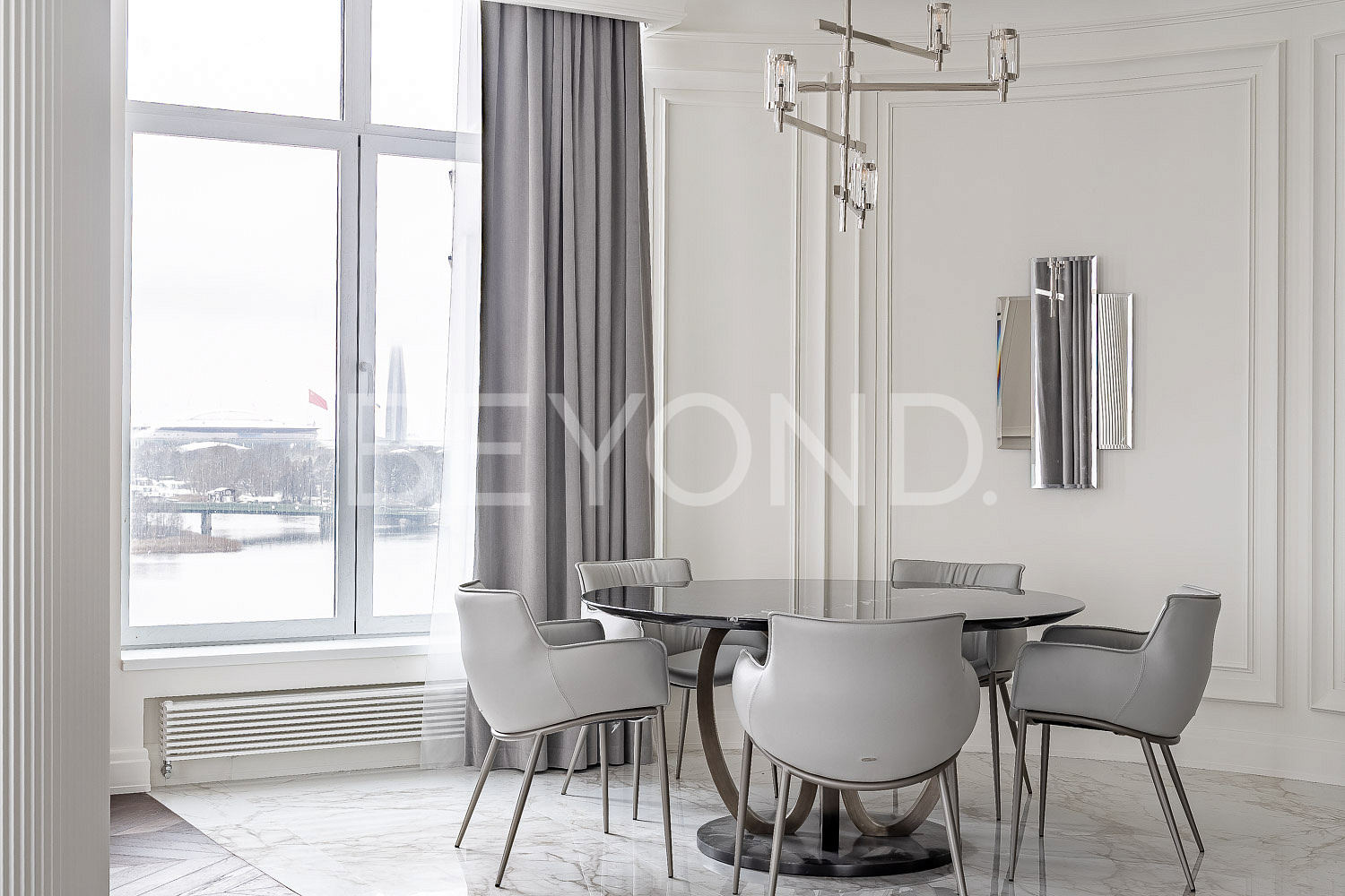 дизайнерская резиденция с панорамным видом на воду и доминанты фото 1