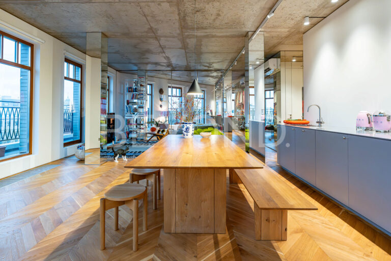 «мироздание» - квартира с панорамным видом фото 2