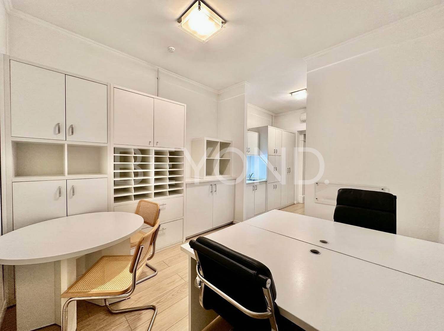 офис на набережной мойки с отдельным входом и парковкой фото 3