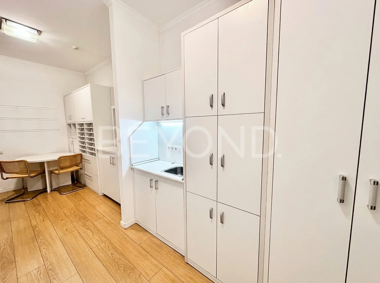 офис на набережной мойки с отдельным входом и парковкой фото 5