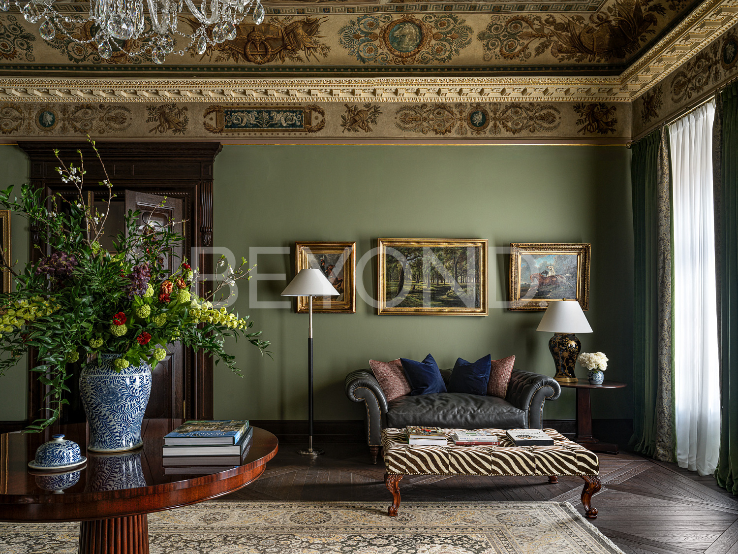 cheval court — резиденция с каминами и интерьером в эстетике ralph lauren фото 1